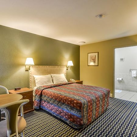 Wake Inn Raleigh Ngoại thất bức ảnh